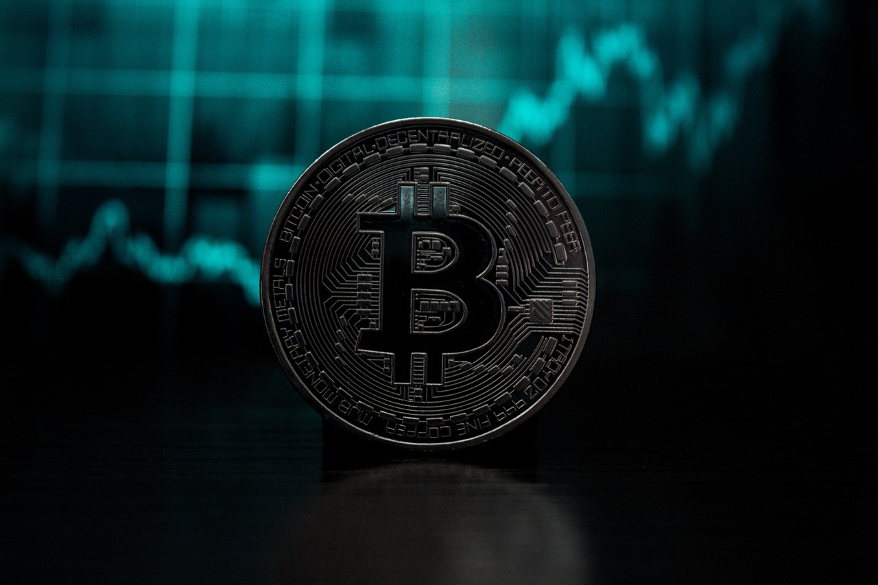 以太坊巨鲸投降！6.5万枚ETH做多仓位昨晚已近全数止损
